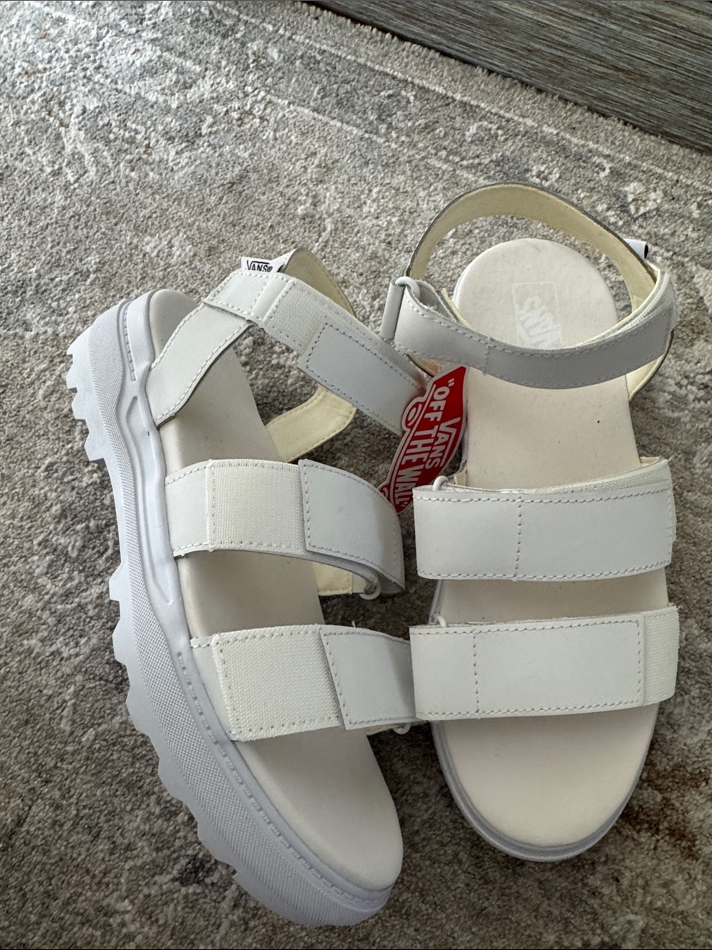 Vans White Women's Platform Velcro Sandals 8 - Picture 1 of 3